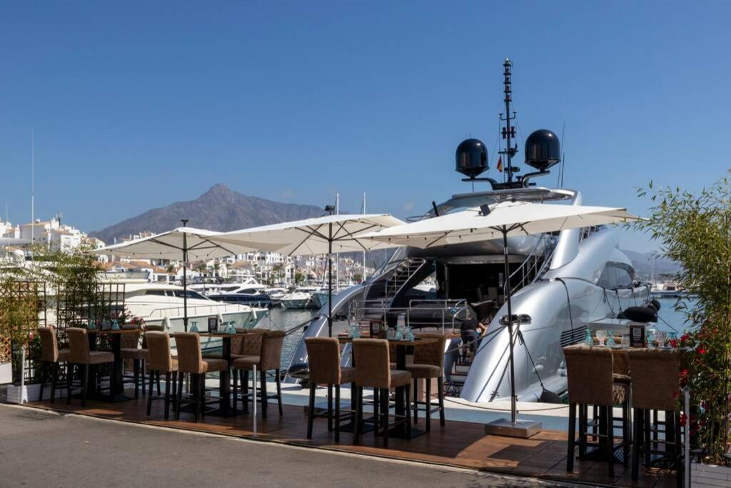 Puerto Banus second line, luxury apartement Marbellac Extérieur photo